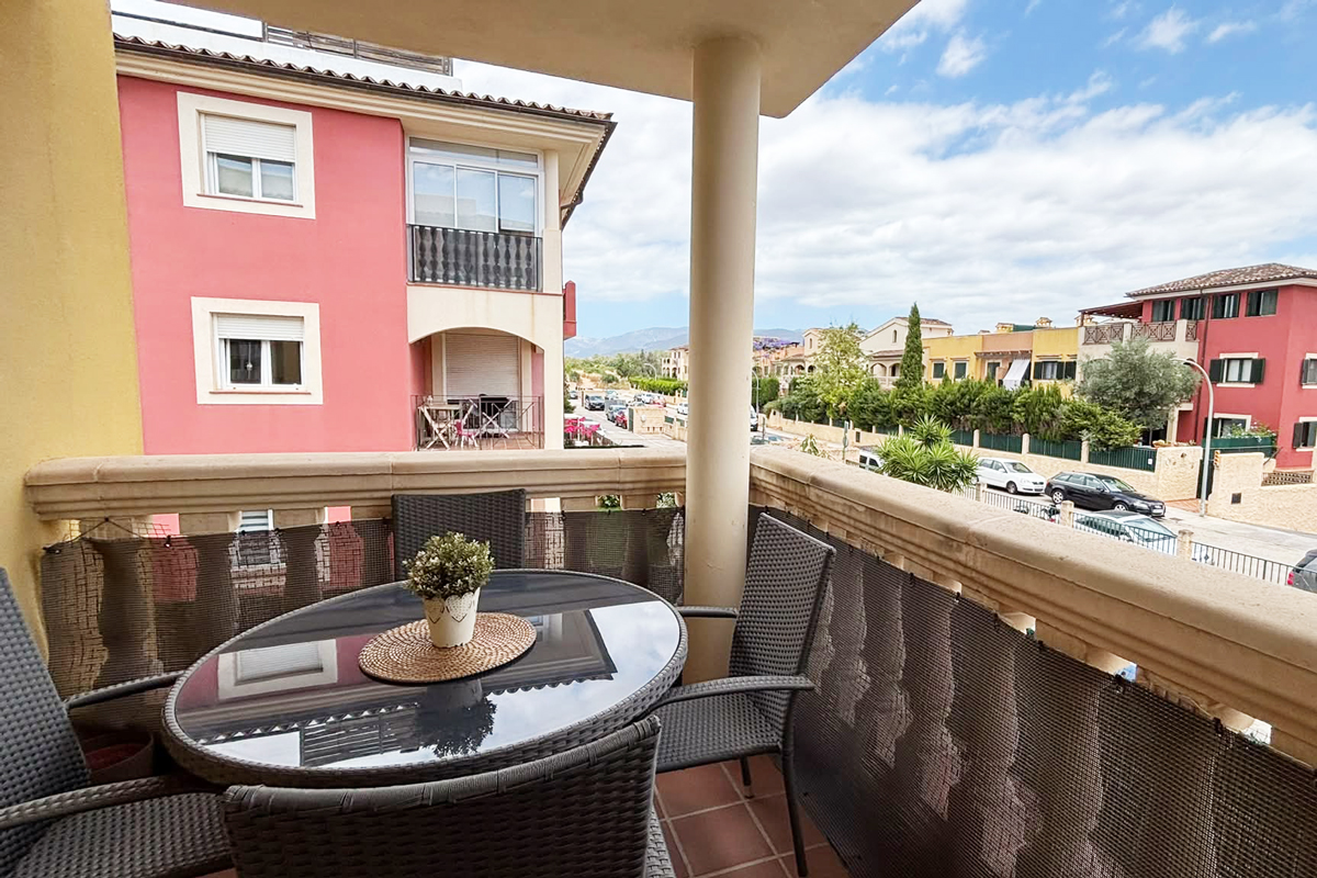 11-Terrace_2_Es-Caülls_Opehause_es